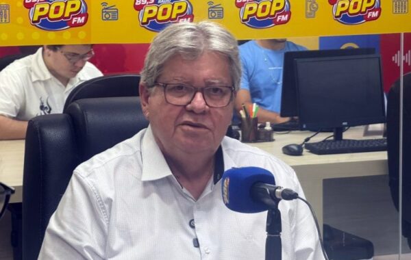 João Azevêdo defende vice fora de JP e CG para compor chapa de Lucas Ribeiro