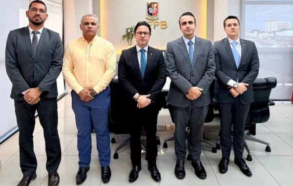 Prefeito de Cabedelo busca orientação do MPPB para ampliar transparência e eficiência na gestão